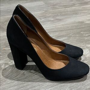 L'INTERVALLE Black High Heel Pumps